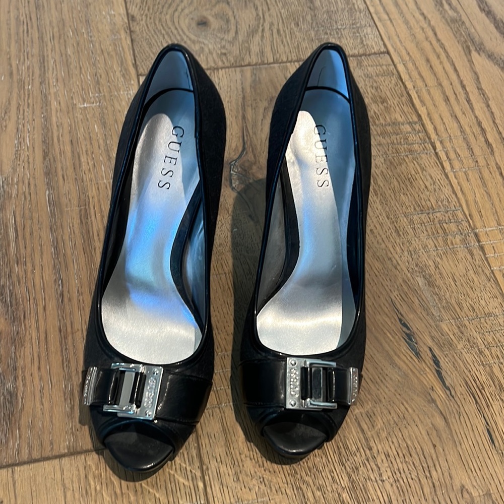 Guess Pumps, 7.5, black, very good condition